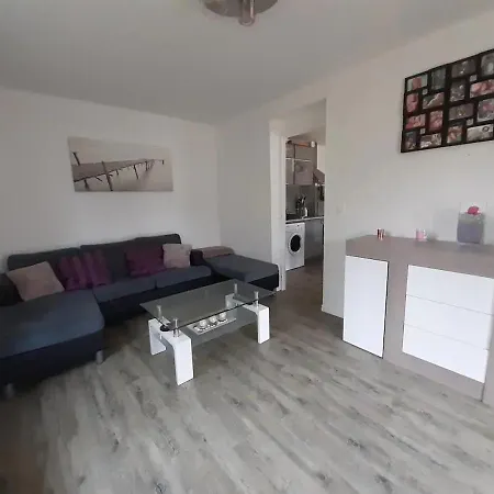 Chez Laura Apartmán *